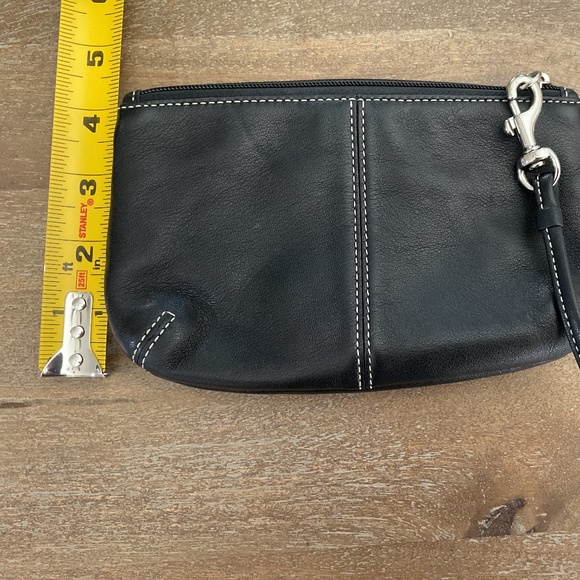 Small coach wristlet - Picture 3 of 5